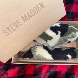 Steve Madden Women’s Size 11 Camouflage Mules